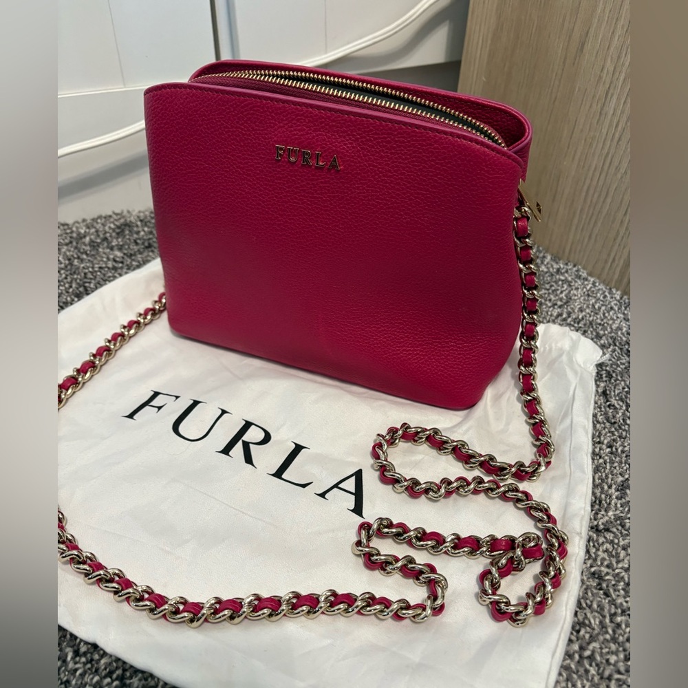 Furla Hot Pink Pebbled Leather Crossbody Gold Chain Shoulder Bag